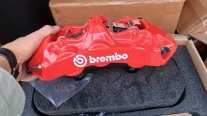 Усиленные тормоза Brembo GT6 (6ти поршневые) с диском 405мм на Geely Tugella.