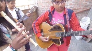 Ojos azules FLAUTA GUITARRA colegio IE 6152 Stella Maris PERÚ