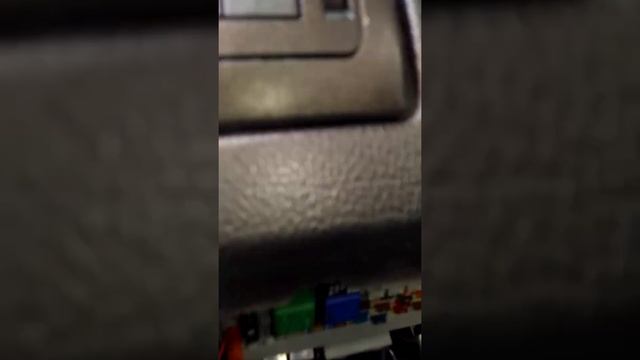 Не работает поворотник на Opel Astra G 2004 года.