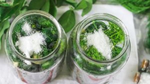 Огурцы в банке как бочковые на зиму