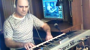 Возможности синтезатора Roland Fantom X6 в стиле электронной музыке