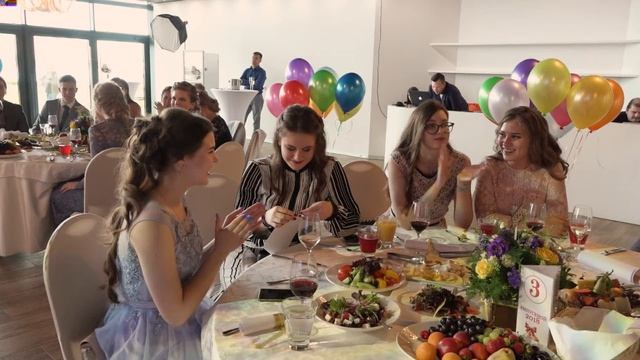 Выпускной вечер и вручение аттестатов в ресторане Royal Beach Яркий Праздник смотреть онлайн
