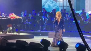 Ирина Аллегрова "Я тучи разведу" New York, Barclays Center