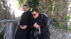 Паломничество на Афон. День 1. Как мы поднимались к монастырю Симонопетра.