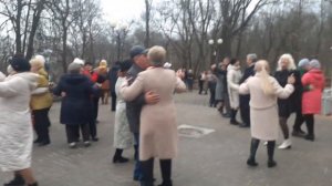Лишь ты умеешь так любить. Мила Романиди.В Гомельском парке. 01.04.2023.