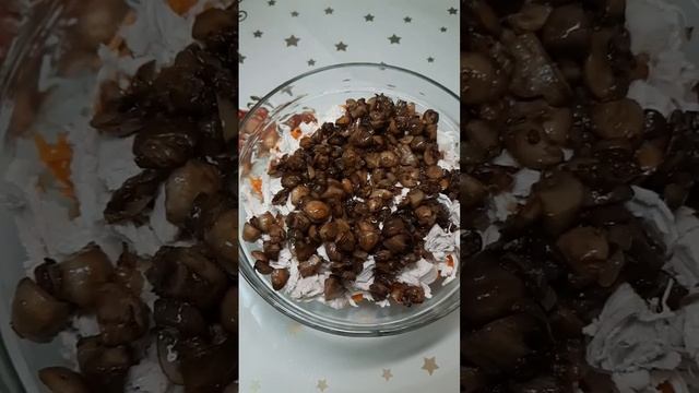 САЛАТ С КОРЕЙСКОЙ МОРКОВКОЙ И ЖАРЕНЫМИ ГРИБАМИ#