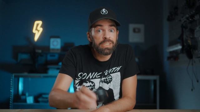 This $50 Vintage LENS Completes my FILM LOOK [fits on ALL CAMERAS!] смотреть онлайн