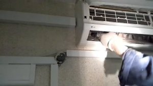 Чистка кондиционера от пыли