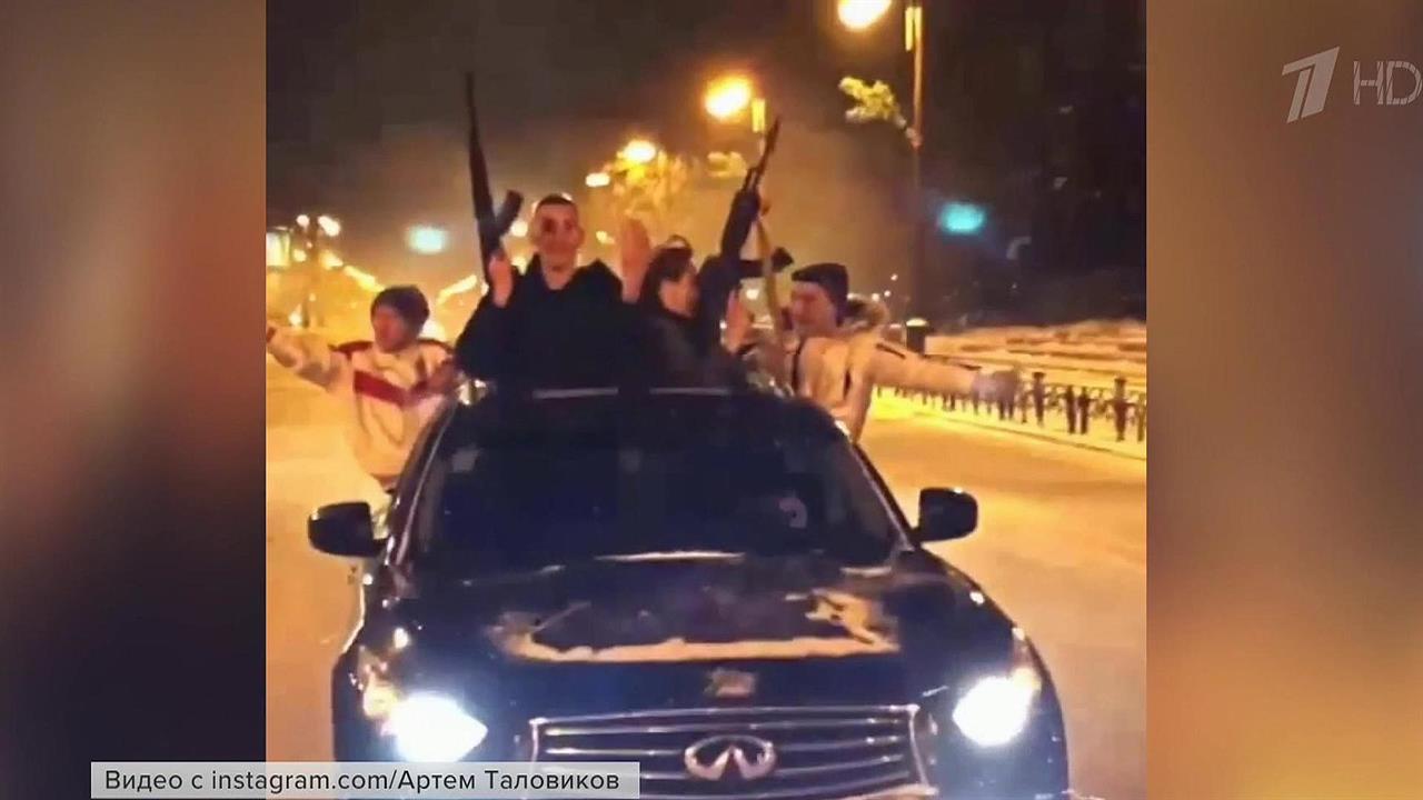 Тяга к переодеваниям и эпатажу привела тюменского блогера в полицейский участок