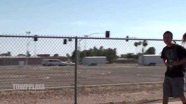 2014 TRAIN HORN PRANKS[FUNNY] смотреть онлайн