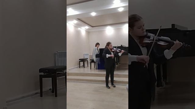 Васюкова Анна. А.Корелли "Сарабанда и Жига", Ф. Вольфарт Этюд "Хроматизм". смотреть онлайн