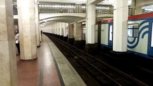 Поездка по 2-ой, 1-ой, 4-ой и 3-ей линиям метро от Красногвардейской до Строгино.