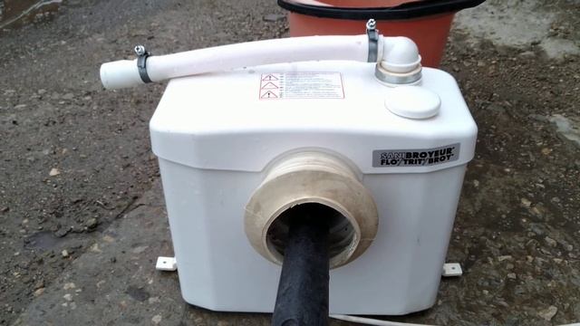 Насос SFA sanibroyeur смотреть онлайн