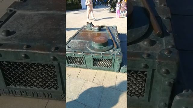 Ой, смотри какие Клоуны на Цветном бульваре ?