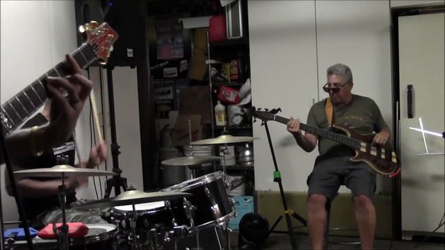 Young Lust by Pink Floyd Performed by Voodoo Groove Using Marshall DSL 40C смотреть онлайн