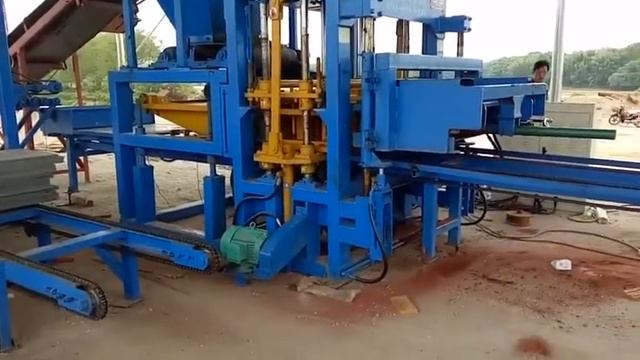 Линия для производства сплитерных блоков QT5-20