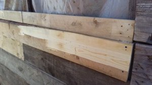 Как быстро обшить сарай из старых досок | #строительство #огород #птицеводство