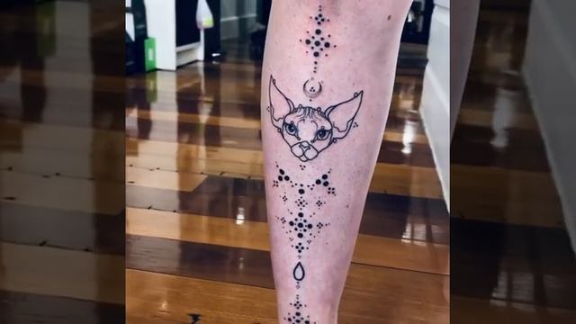 Sphynx and Ornament Tattoo смотреть онлайн