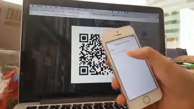 Whatsapp-like QR Code Login смотреть онлайн
