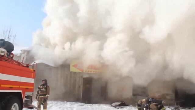 Пожар на ул. Миллера в Биробиджане смотреть онлайн