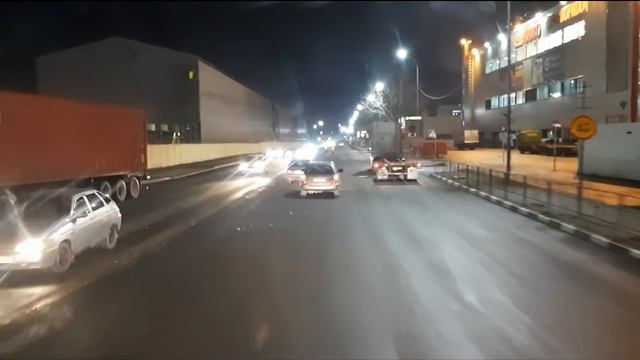 Крайний рейс в 2019 году. смотреть онлайн