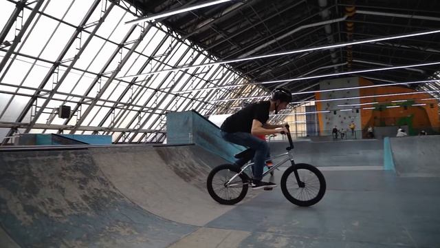 5 ЛЕГКИХ ТРЮКОВ для BMX/MTB в ПАРКЕ