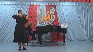 Тушминская Мария, "Оркестровые струнные инструменты" (скрипка), Б.Дварионас "Элегия"