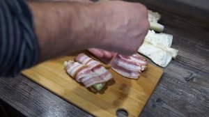 Сельдерей с беконом и сливочным сыром