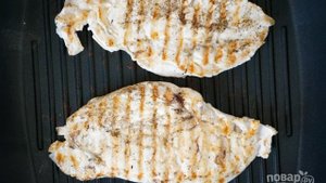 Курица в горчичном соусе со спаржей