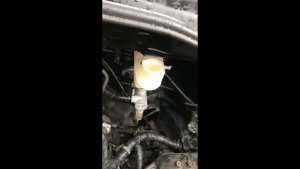 Замена ГТЦ (главного тормозного цилиндра) на Хюндай Гетц