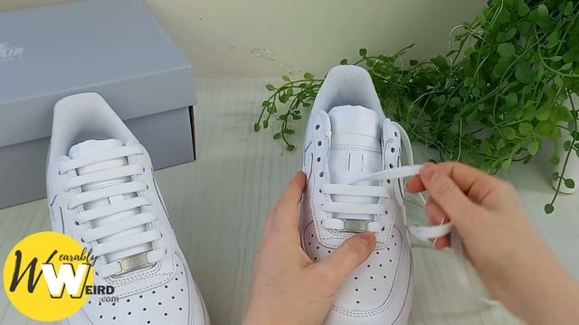 HOW TO BAR LACE NIKE AIR FORCE 1s (EASY Way)