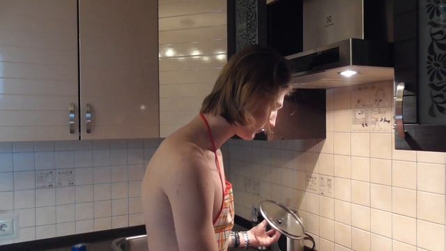 Как приготовить яичницу / Чёткая кухня #1 смотреть онлайн