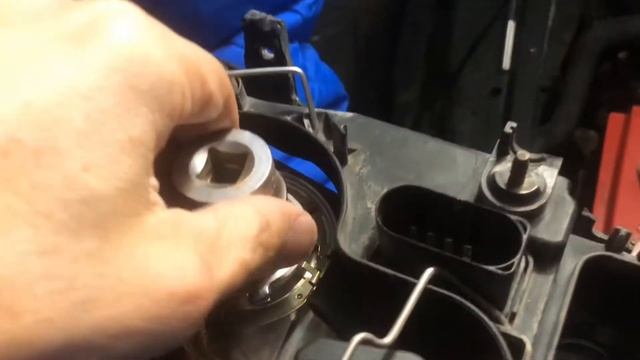 Установка светодиодных линз на Фольсвагене Бора ( Джетта ) смотреть онлайн