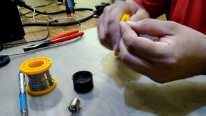 Генератор бесплатного электричества 12В из магнита своими руками.