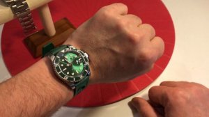 Часы Steeldive SD1953, цвет Hulk (зеленые) с ремешком