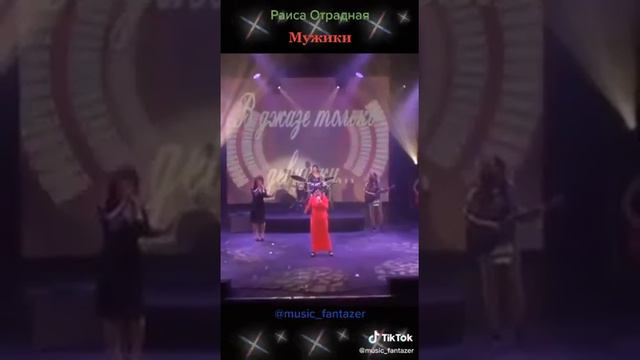 Он мужчина хоть куда, а ты всё смотришь не туда 😅😉🙂 смотреть онлайн