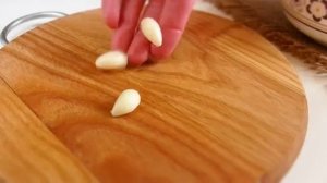 Соус чесночно-сырный  со сметаной и огурцами Летний вместо майонеза