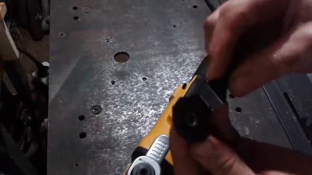 Доработка зажима мультитул реноватор от фирмы DeWalt DWE315 (многофункциональный инструмент) смотреть онлайн