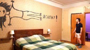 ГИГАНТСКАЯ АНАНАСТЕНЬКА СЛЕДИТ ЗА ПАРНЕМ / ЧТО ПАРЕНЬ ДЕЛАЕТ ОДИН / 24 ЧАСА ЧЕЛЛЕНДЖ И ПРАНК