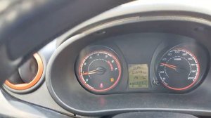 Калина Кросс. Почему меняются показания остатка топлива.