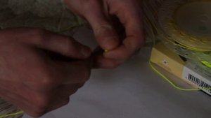 делаем петлю на нахлыстовом шнуре)