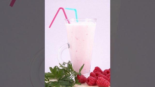 Бананово-малиновый smoothie (смузи)