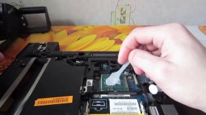 Dell latitude e6410 laptop disassembly and cleaning