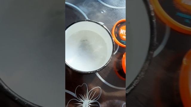Отмыла пригоревшую кашу в кастрюле с помощью порошка Biotrim Mystik?.mp4