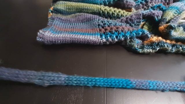 Пончо-накидка спицами/Обзор готовой работы/МК/Честно о пряже YarnArt Harmony/Связать легко! смотреть онлайн