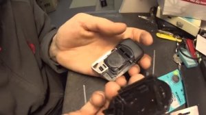 Как заменить батарейку в автомобильном ключе  Lexus GS 350?