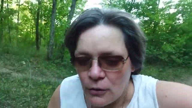 Идëм в лес к руслу высохшей реки смотреть онлайн