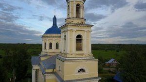 Удомля. Сельцо Карельское. Одинокая церковь..mpg