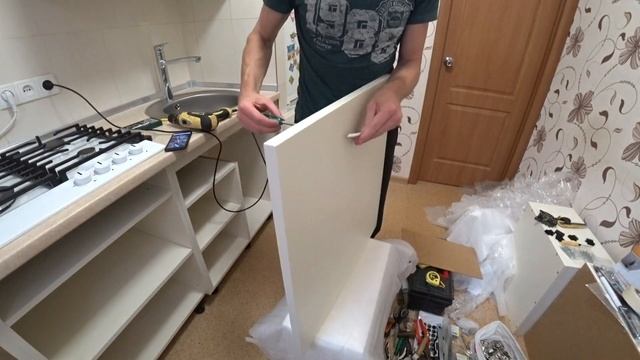 ⚫ САМЫЙ ПРОСТОЙ СПОСОБ! (за 4 мин) УСТАНОВКА РУЧЕК НА ФАСАДЫ смотреть онлайн