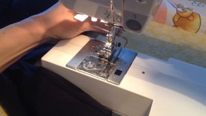 Как подшить трикотажные штаны